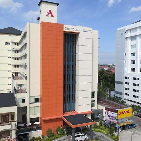 Grand Asia Hotel Makassar Exterior photo