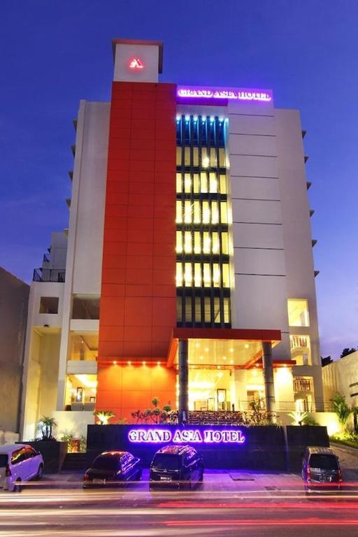 Grand Asia Hotel Makassar Exterior photo